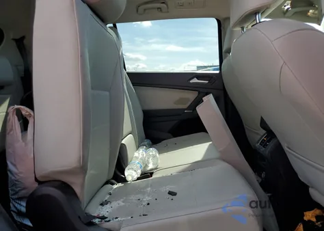 2018 Volkswagen Tiguan Se из США, поврежденный, VIN 3VV2B7AX3JM133018